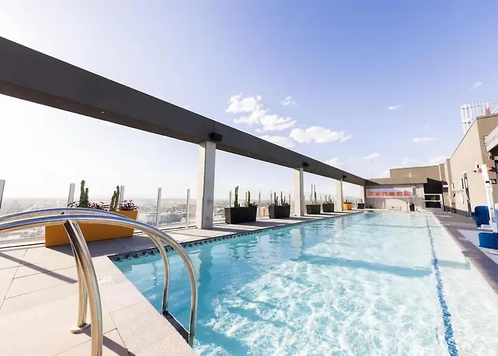 Boulevard Downtown Highrise Stu Sky Pool Parking Gym 07 *