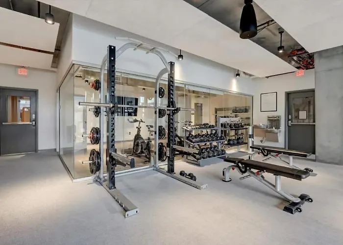 Boulevard Downtown Highrise Stu Sky Pool Parking Gym 07 * Phoenix