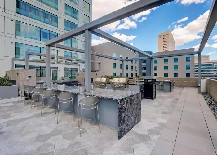 Boulevard Downtown Highrise Stu Sky Pool Parking Gym 07 Apartment Phoenix