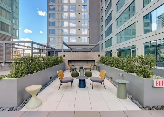 Boulevard Downtown Highrise Stu Sky Pool Parking Gym 07 *