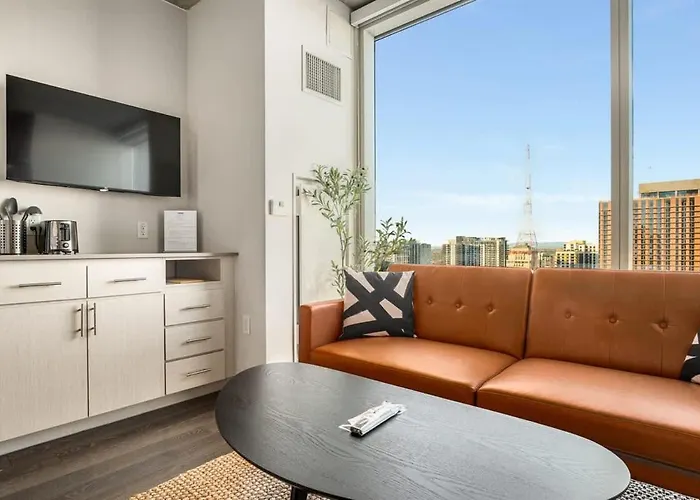 Apartment Boulevard Downtown Highrise Stu Sky Pool Parking Gym 07 Phoenix