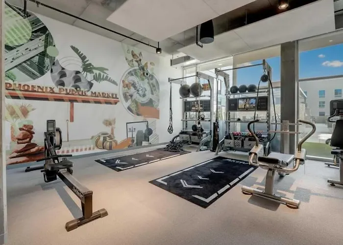 Boulevard Downtown Highrise Stu Sky Pool Parking Gym 07 Apartment *
